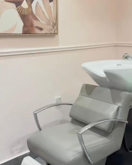 Picture of  صالون نسائي بمنطقه الجابريه  