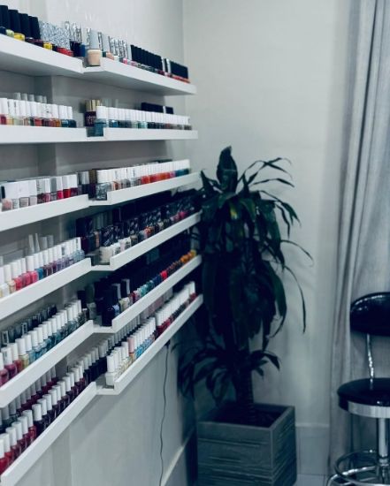 Picture of صالون نسائي بمنطقة صباح السالم