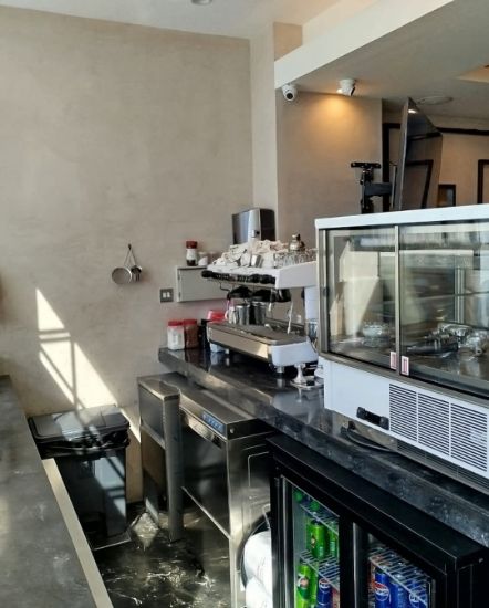 Picture of مطعم قائم في السالميه 