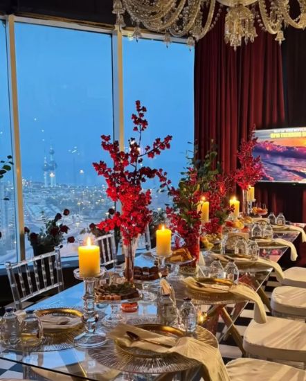 Picture of مطعم بشرق مع اطلالة بانورامية على البحر