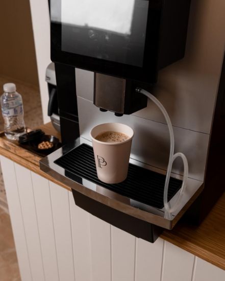 Picture of  صالون بالجابريه بجانب ستاربكس واناناس 