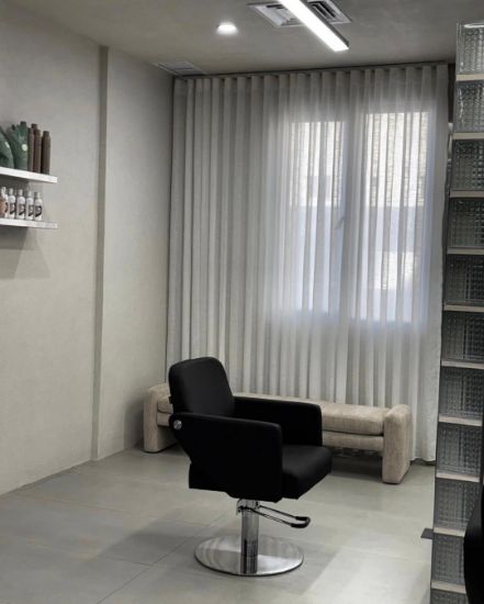 Picture of  صالون نسائي في منطقة صباح السالم قطعه 1 